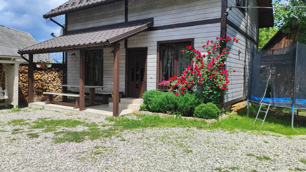 Котедж Кресаня Mykulychyn Exterior photo